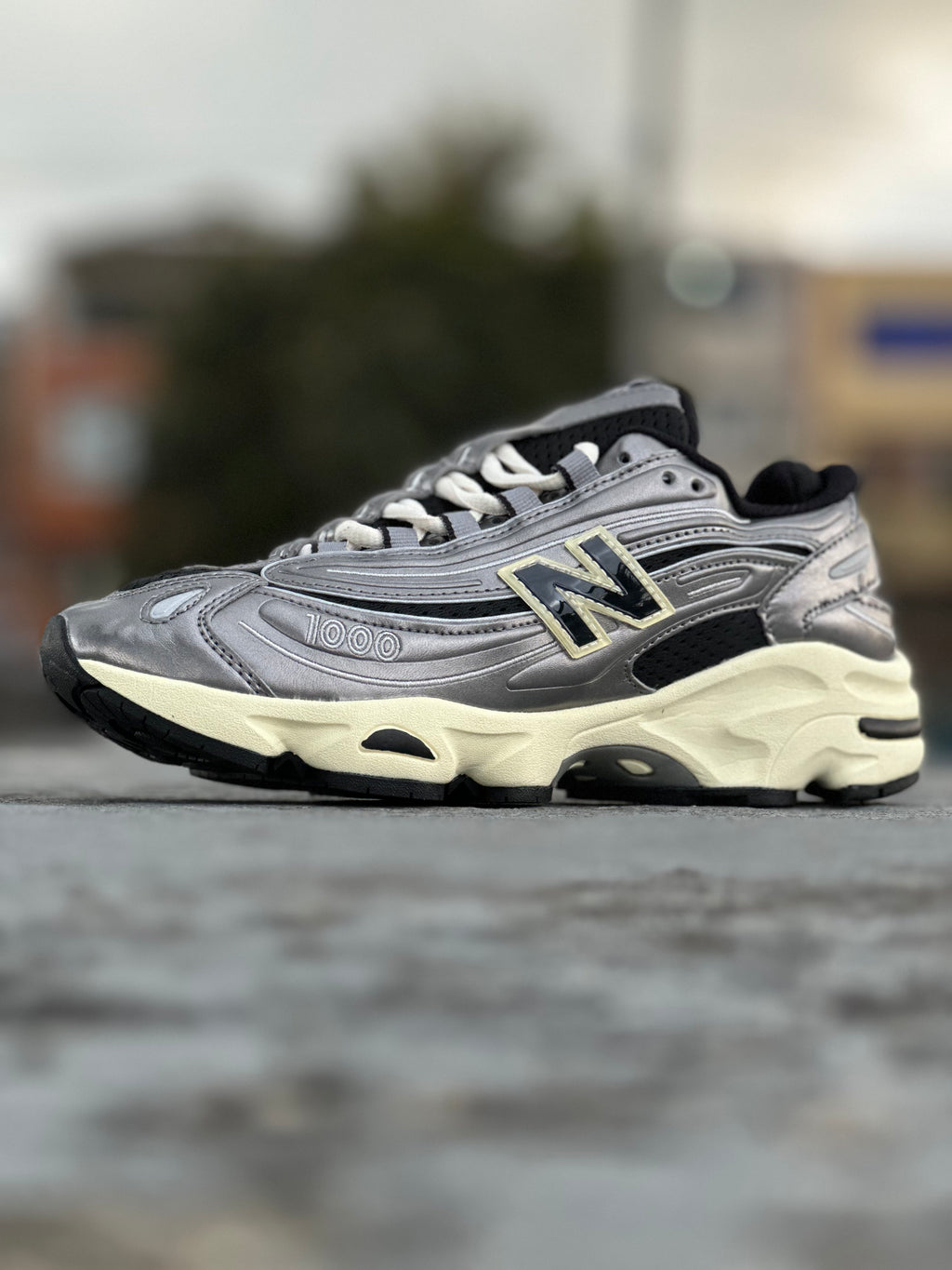 New Balance  1000