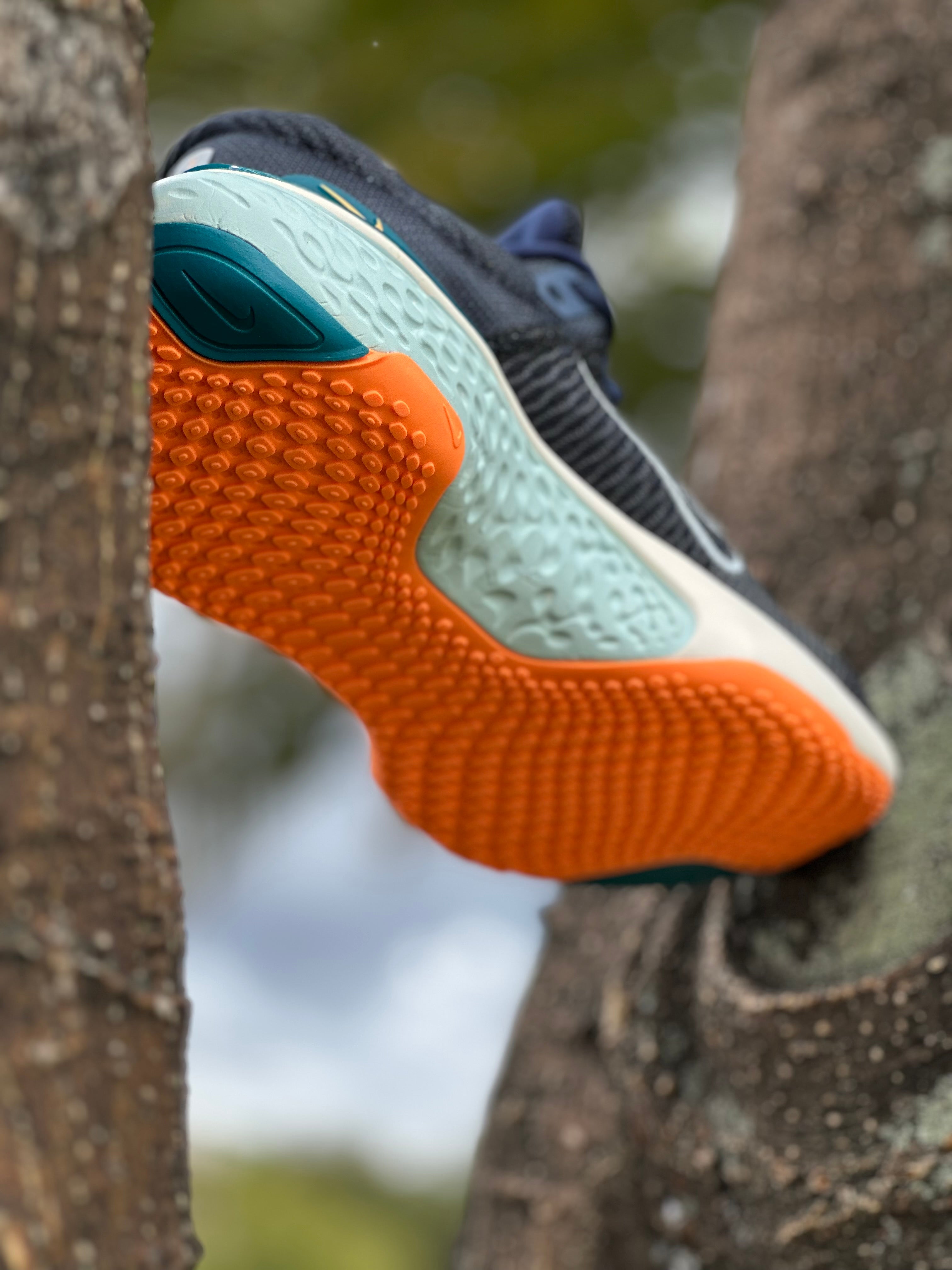 NIKE ZOOMX INVINCIBLE RUN FLYKNIT 2