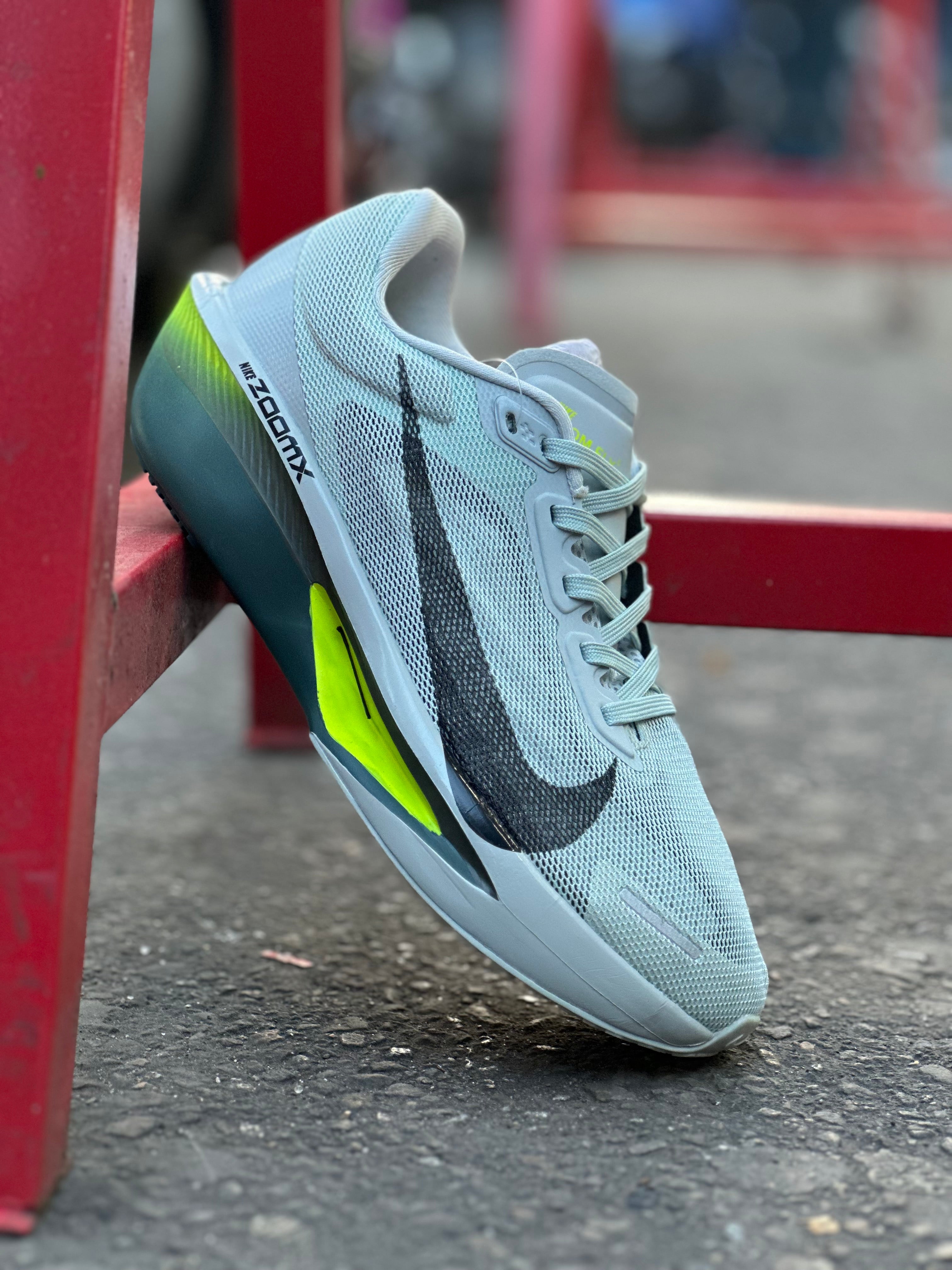 Nike ZoomX Vaporfly