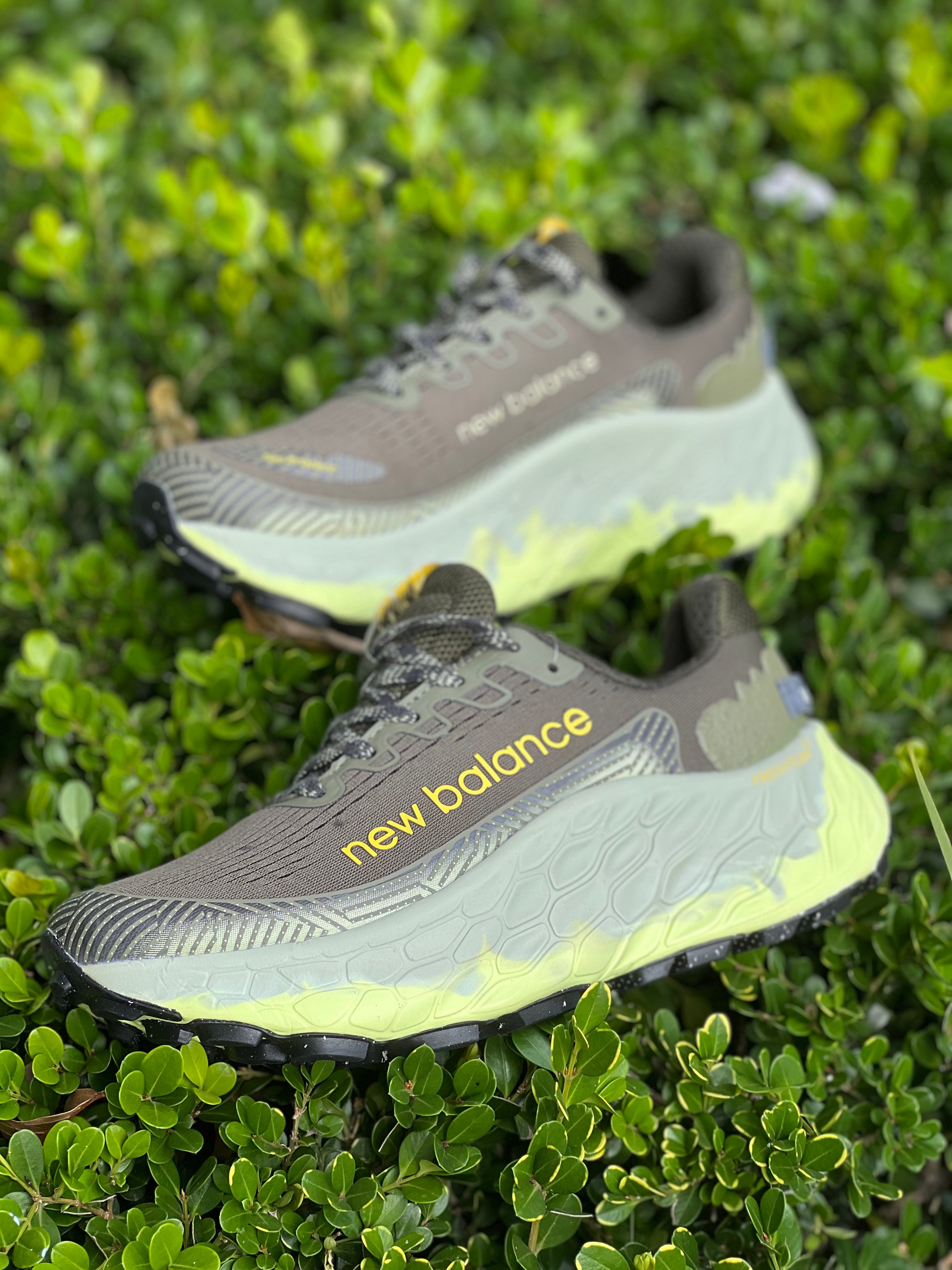 New Balance Fresh Foam More Trail v3 – Brown / Neon Yellow