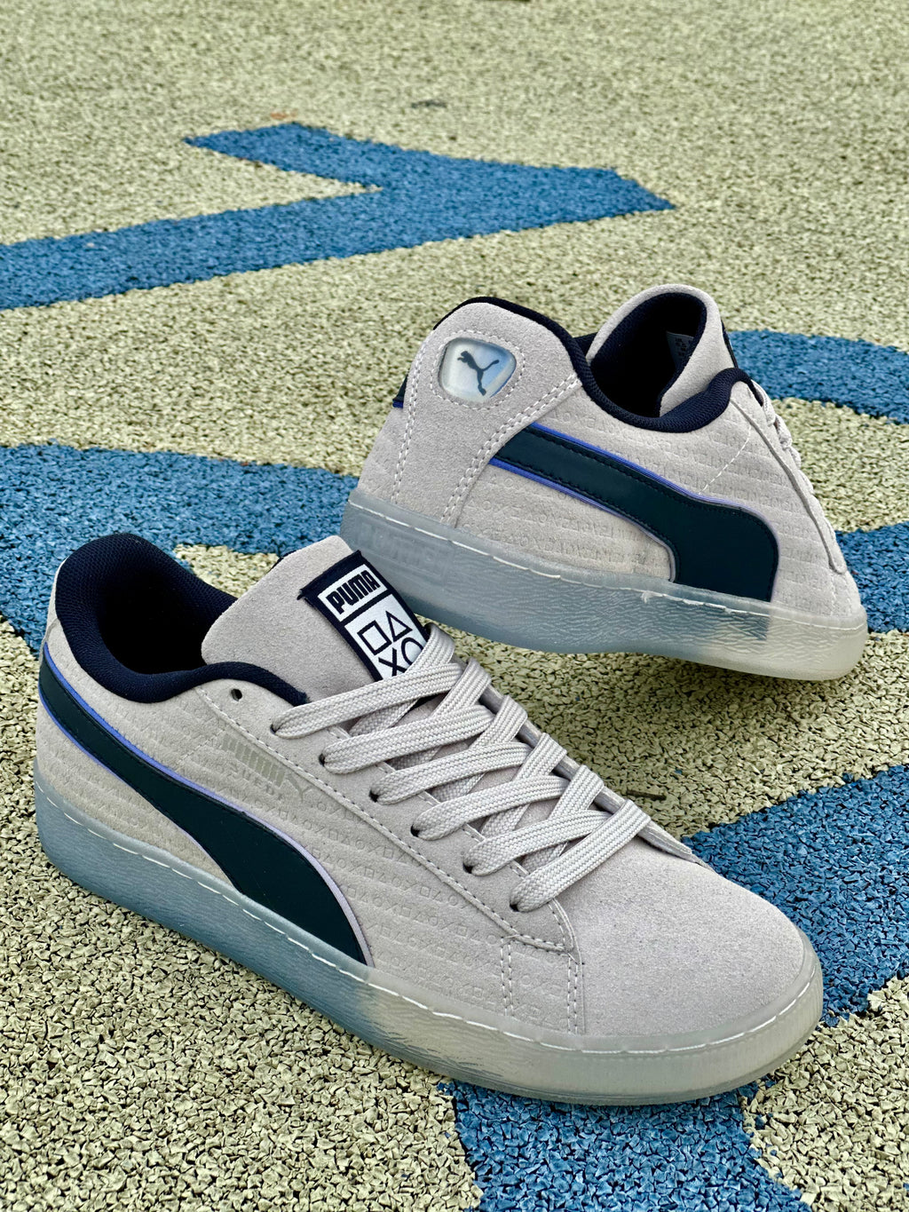 Puma Suede Playstation en gris hielo