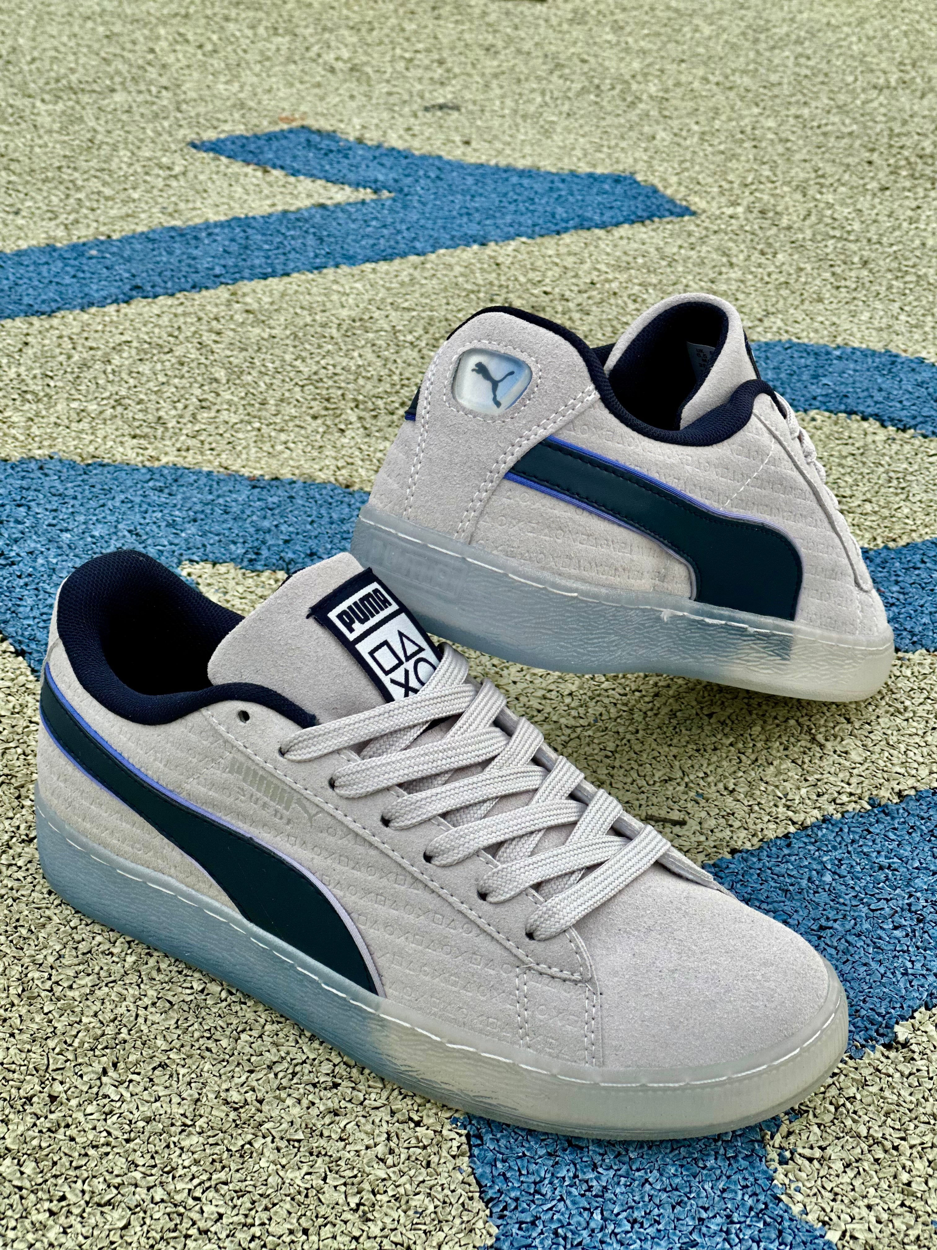 Puma Suede Playstation en gris hielo