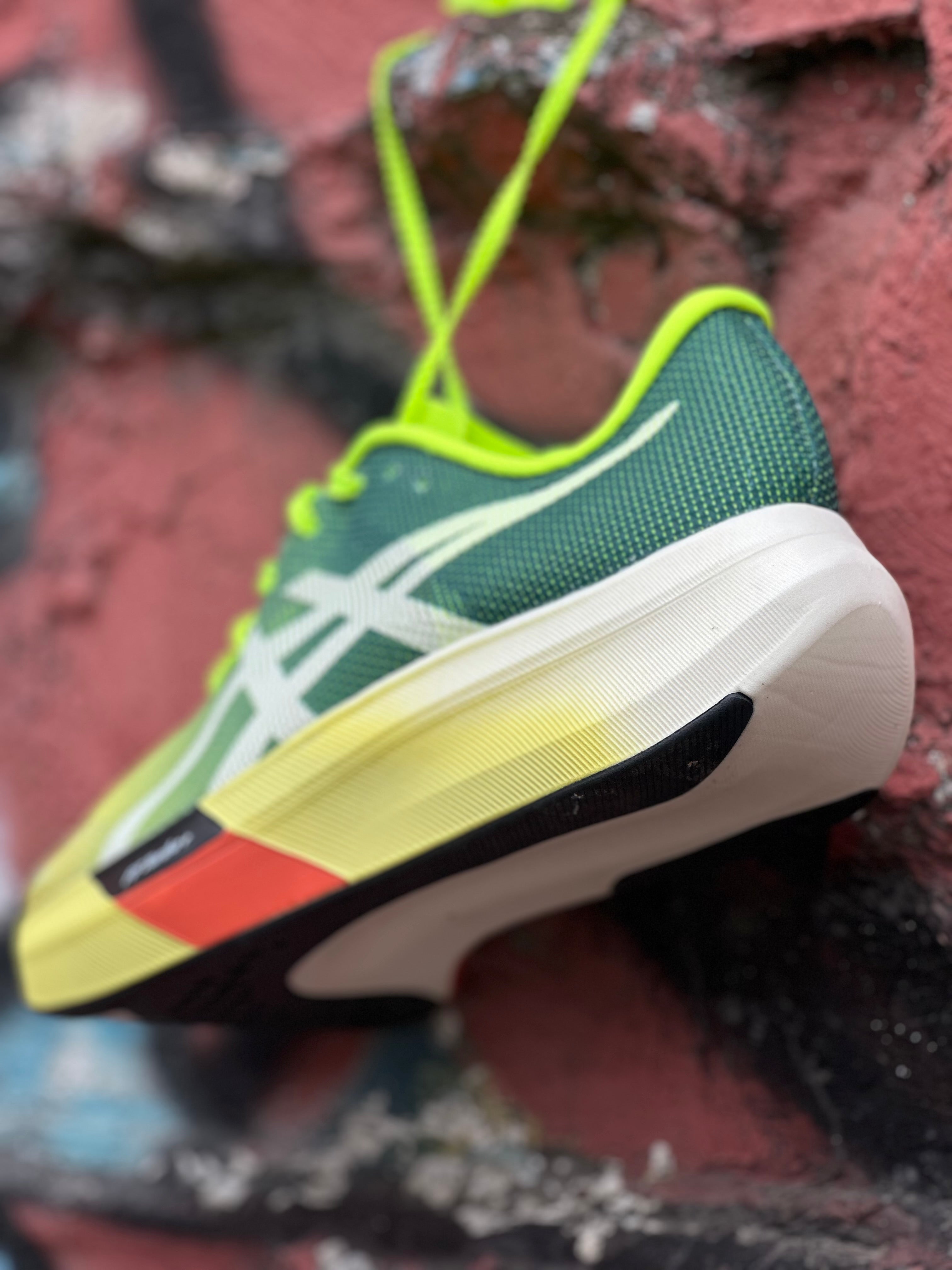 Asics Novablast 3 FF Turbo+ (Running Edition)