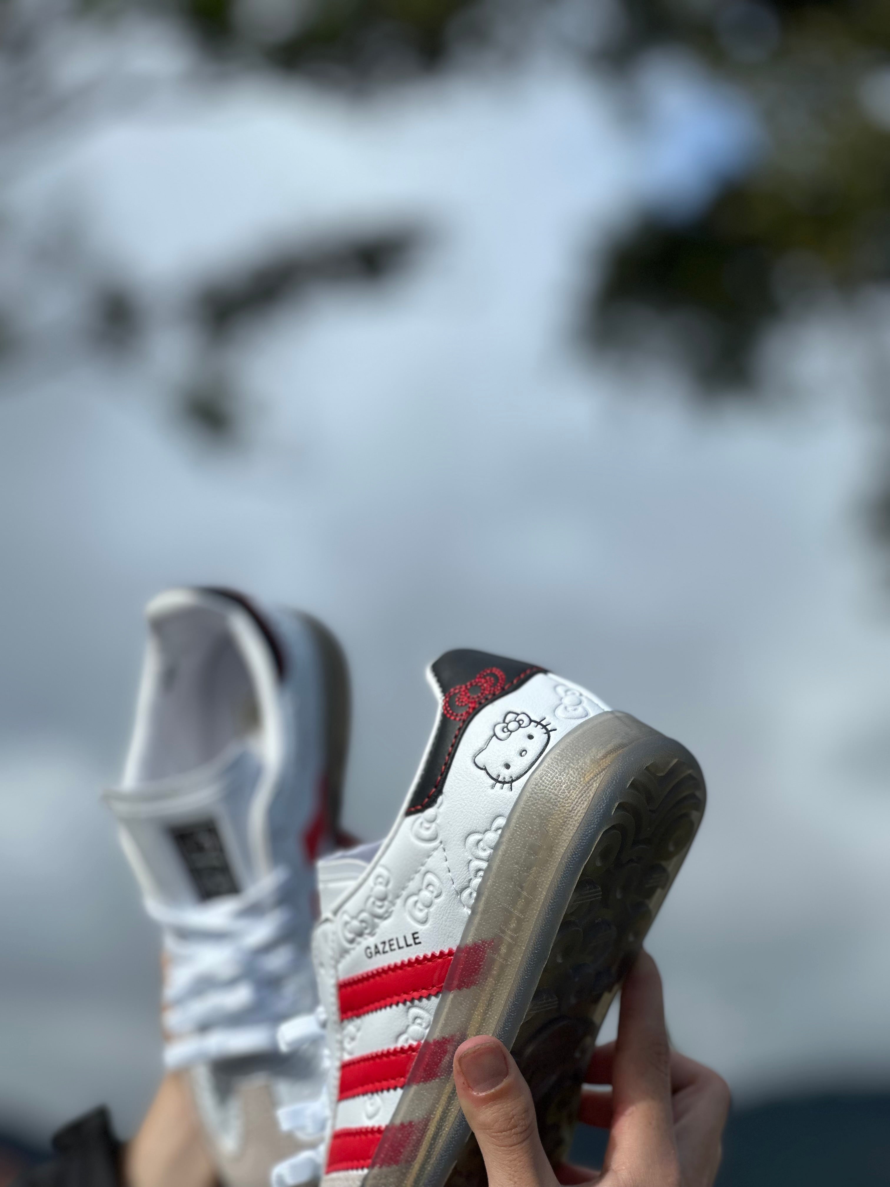 Adidas Gazelle Hello Kitty edición especial