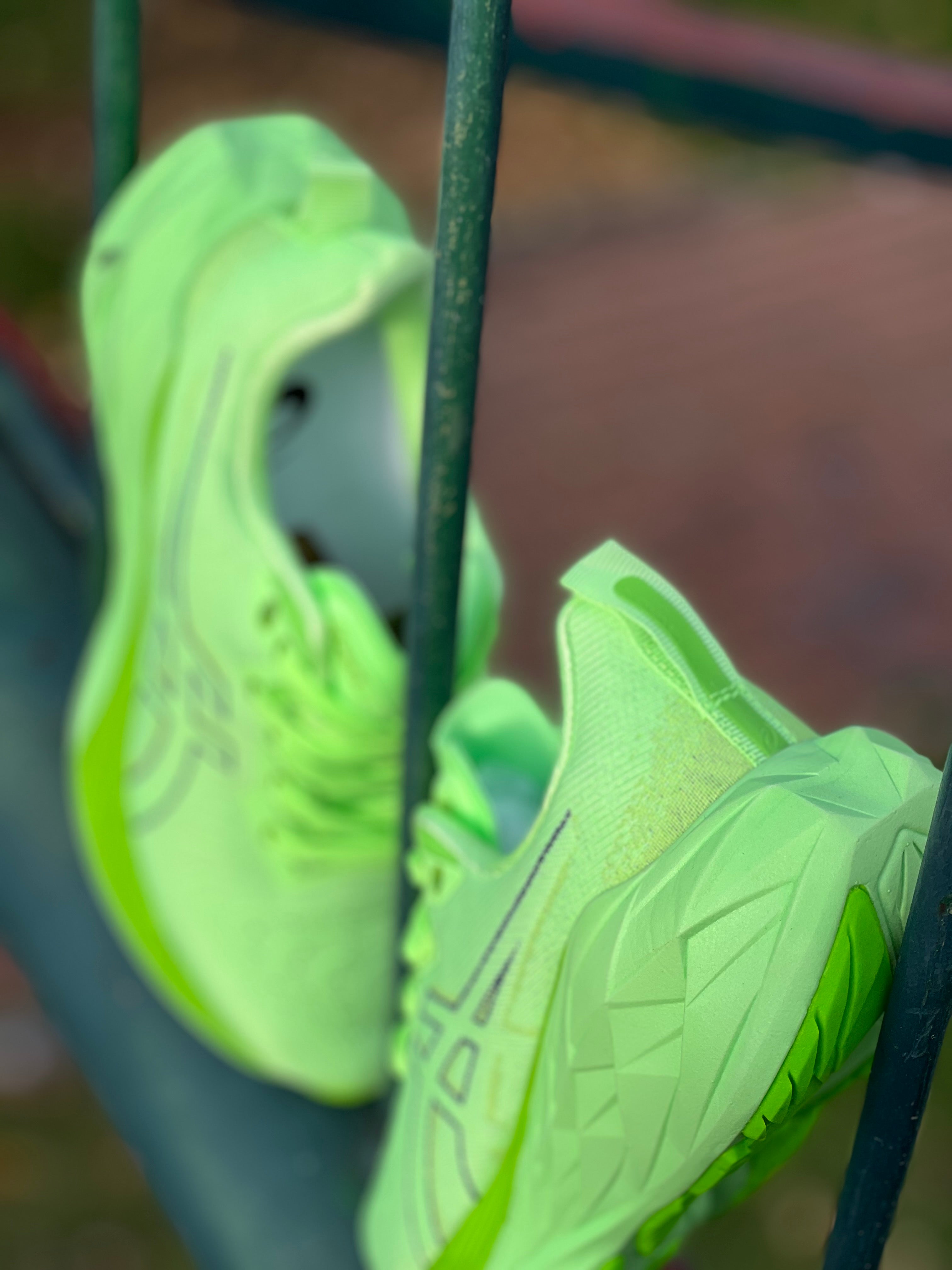 ASICS Metaspeed Sky+ – Safety Yellow / Electric Lime