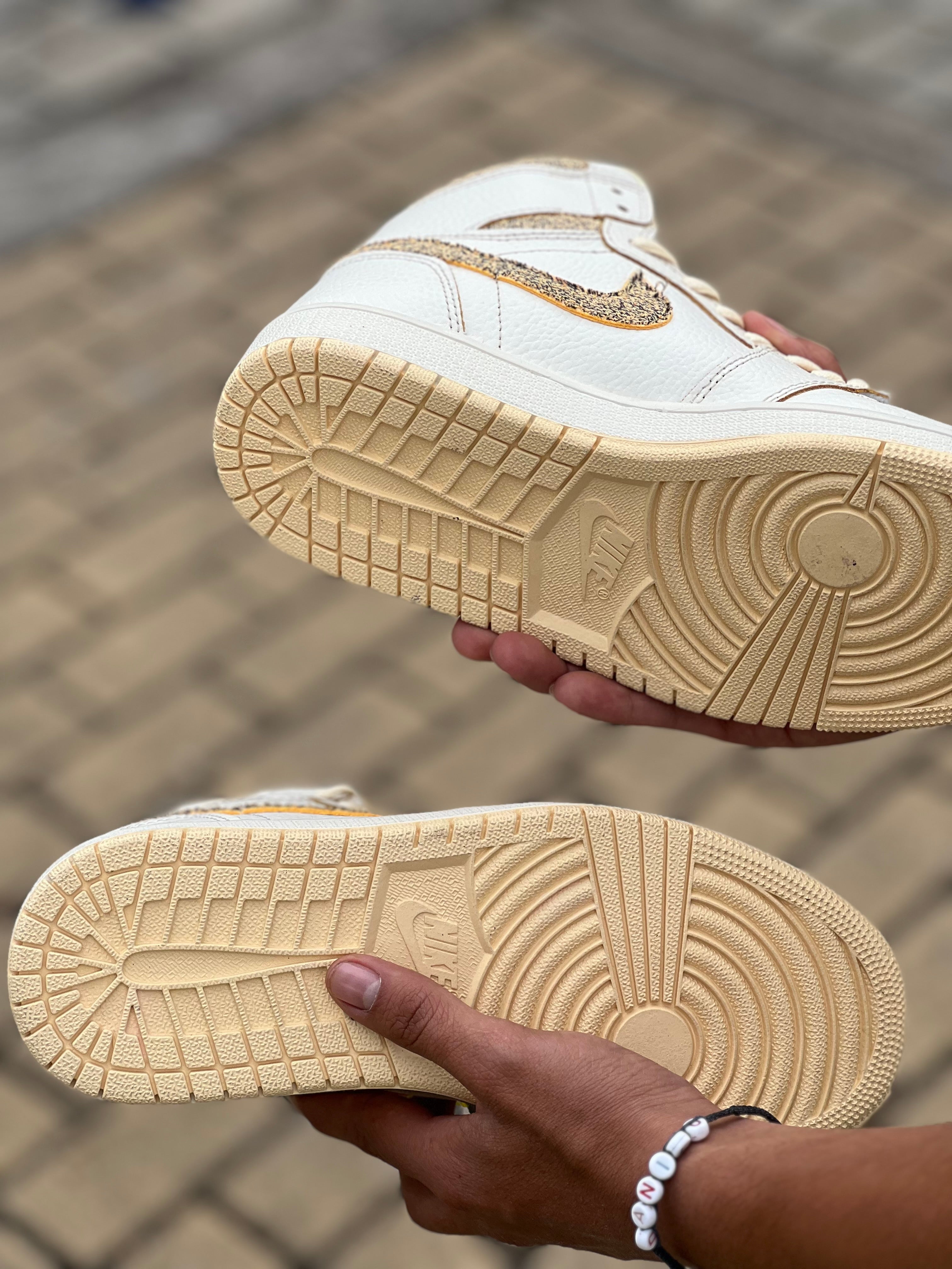 /// Air Jordan 1 Retro ///