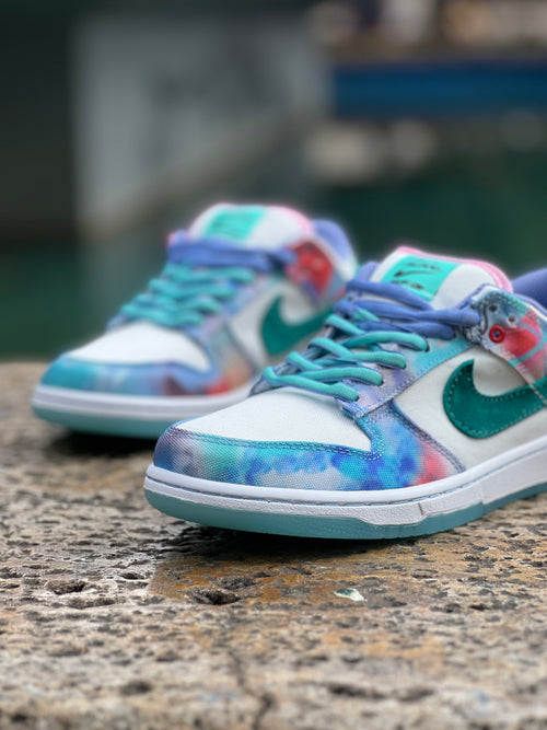 : Nike SB Dunk Low “Barcelona” (Edición especial Tie-Dye)