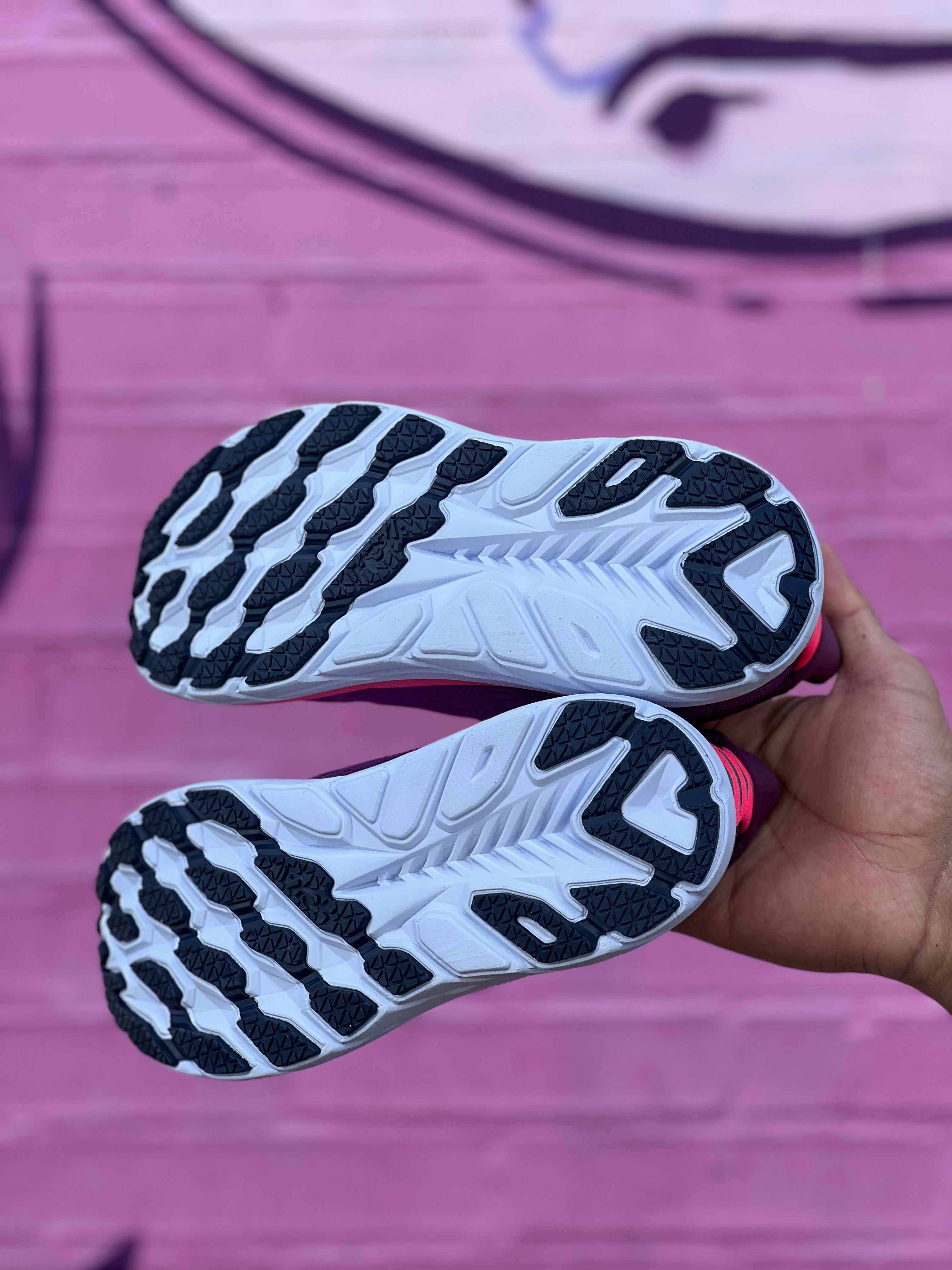 Hoka Clifton 8