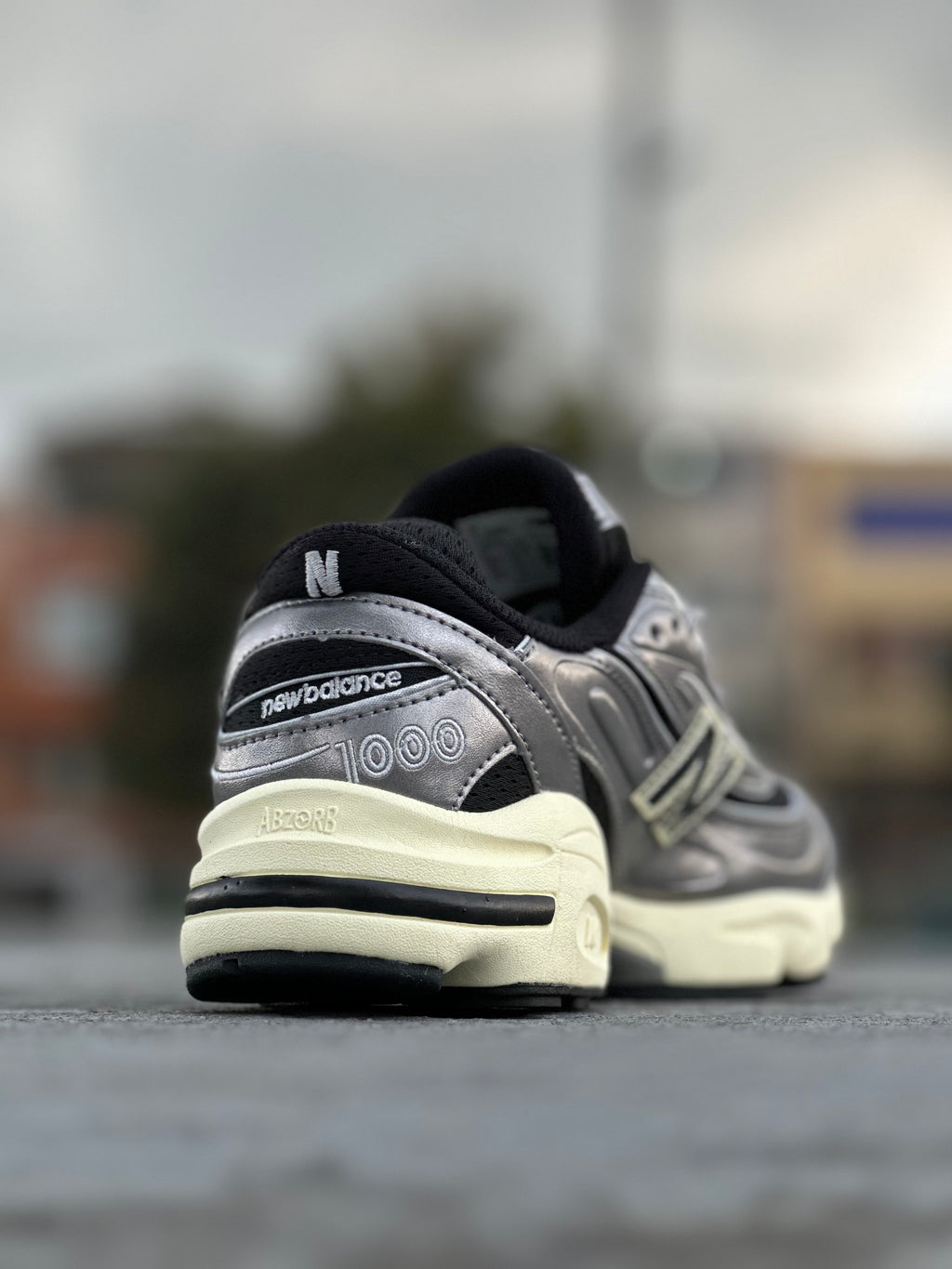 New Balance  1000