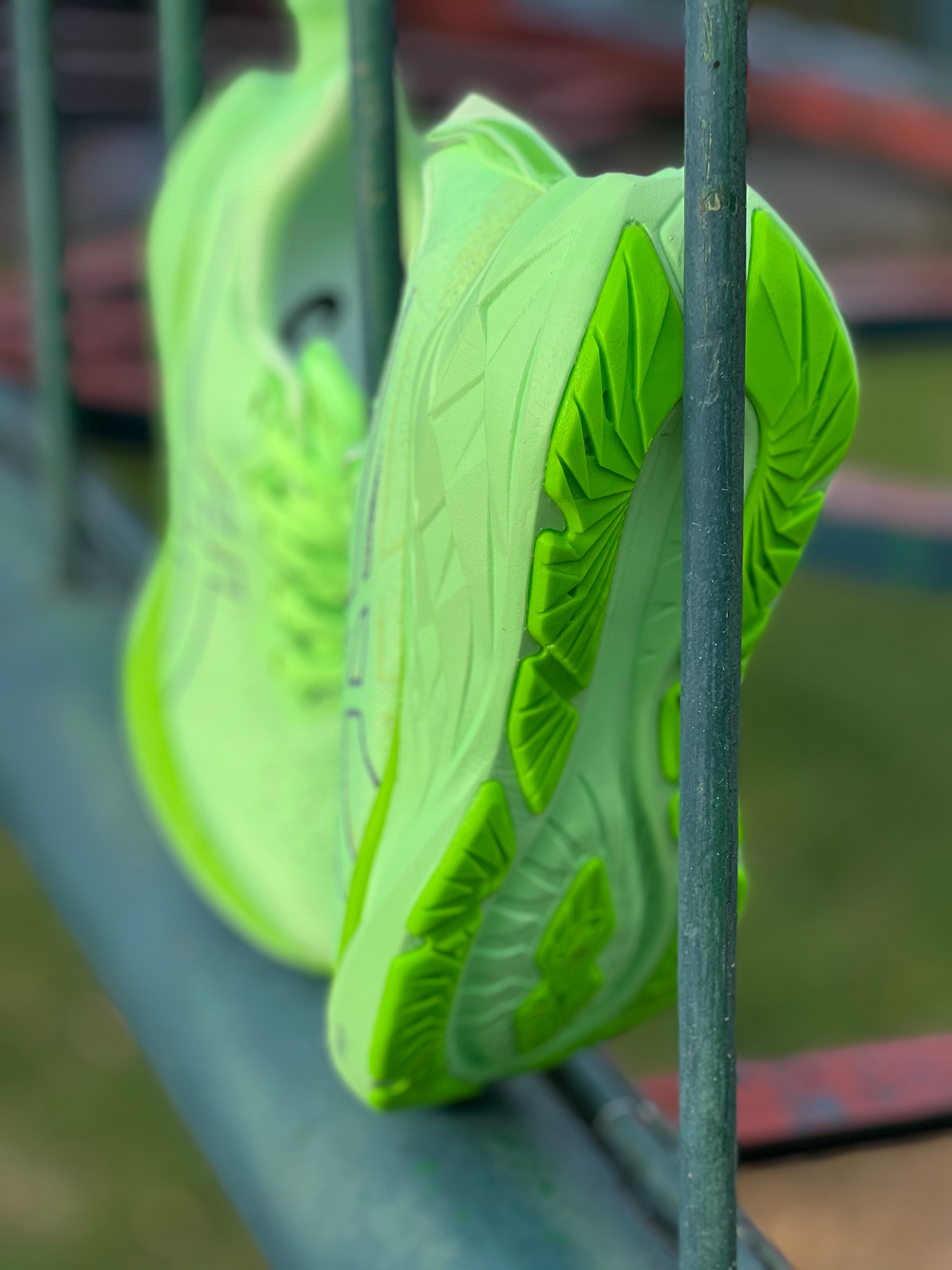 ASICS Metaspeed Sky+ – Safety Yellow / Electric Lime