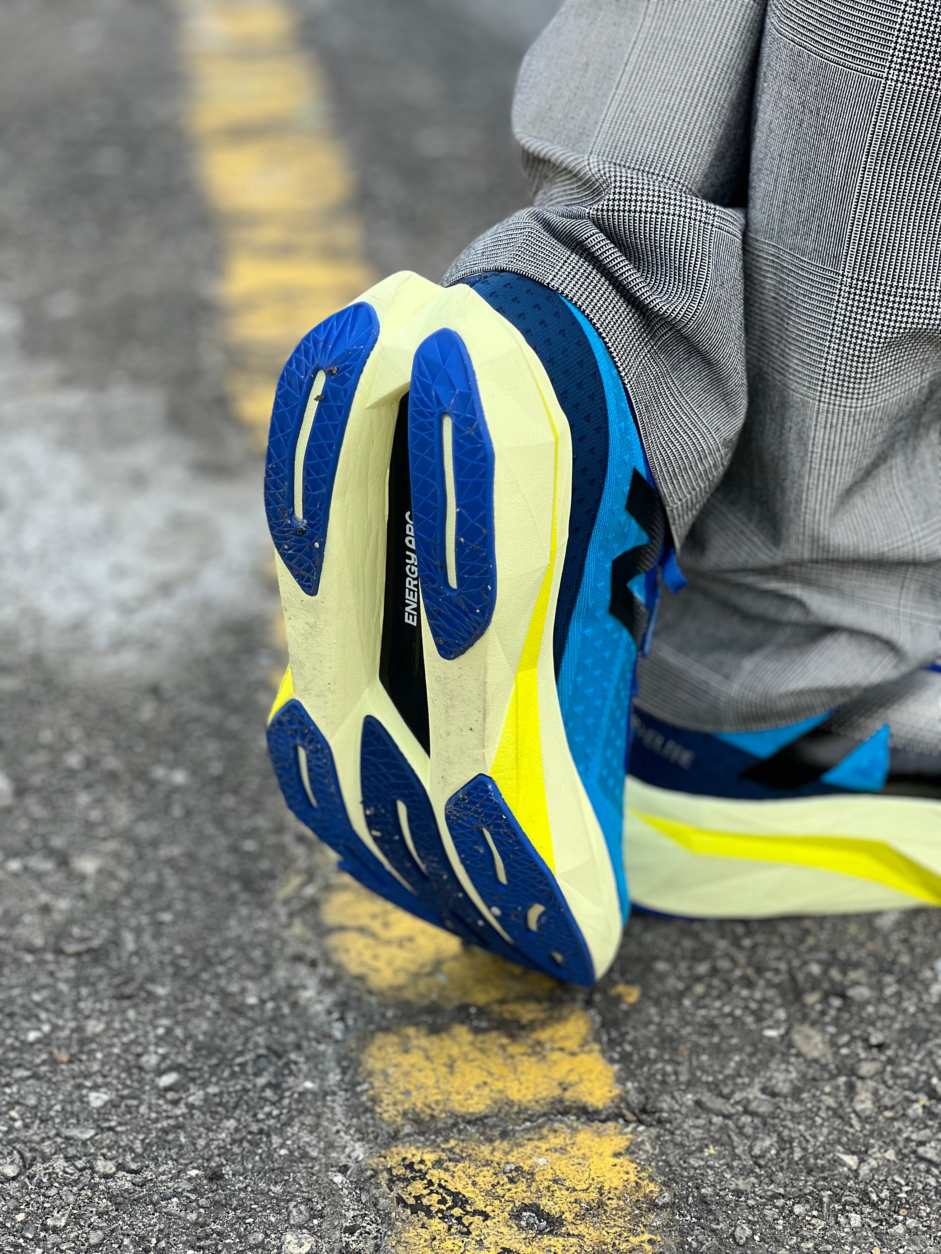 New Balance Élite V4