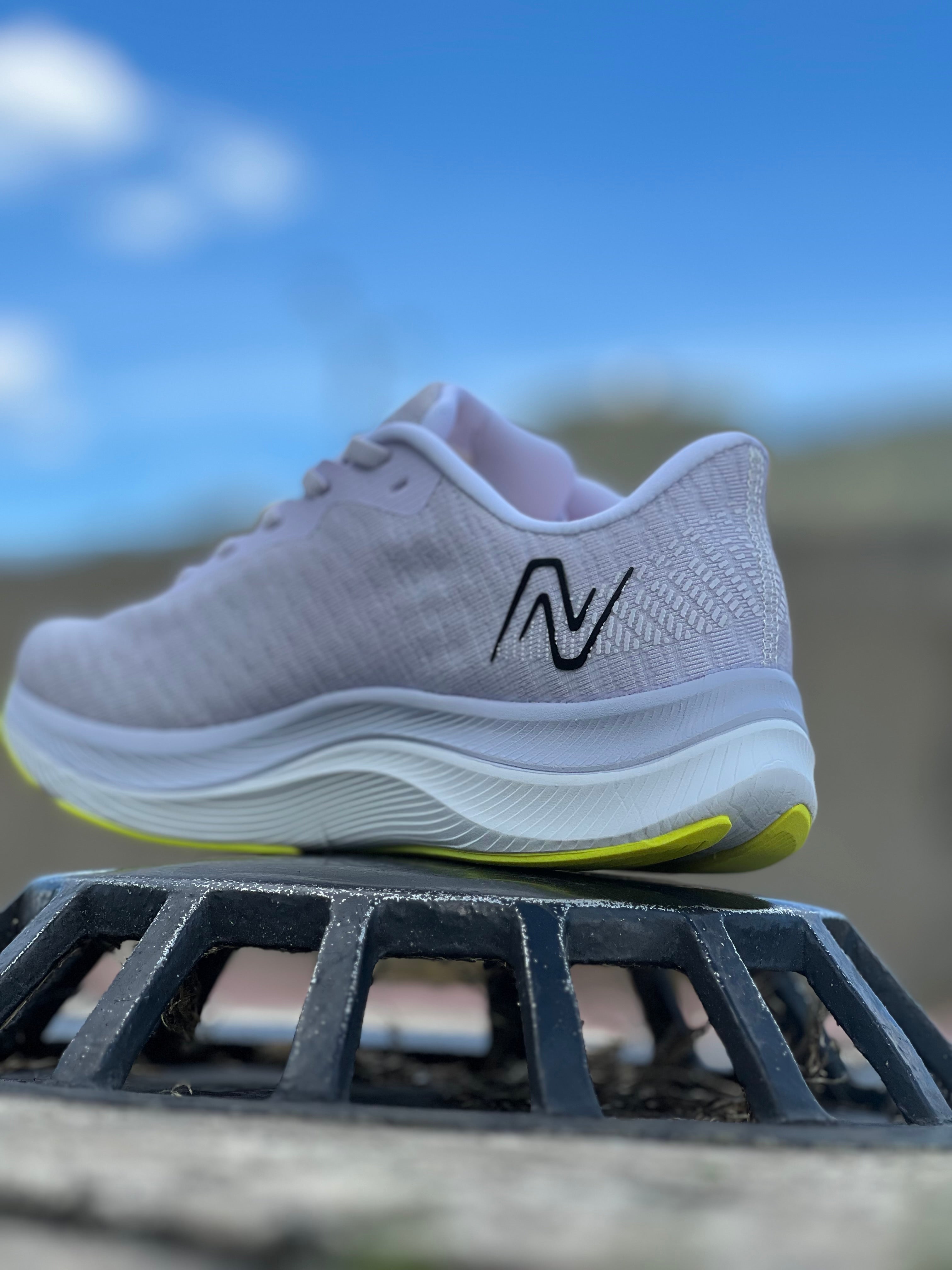 New Balance NB FuelCell Propel