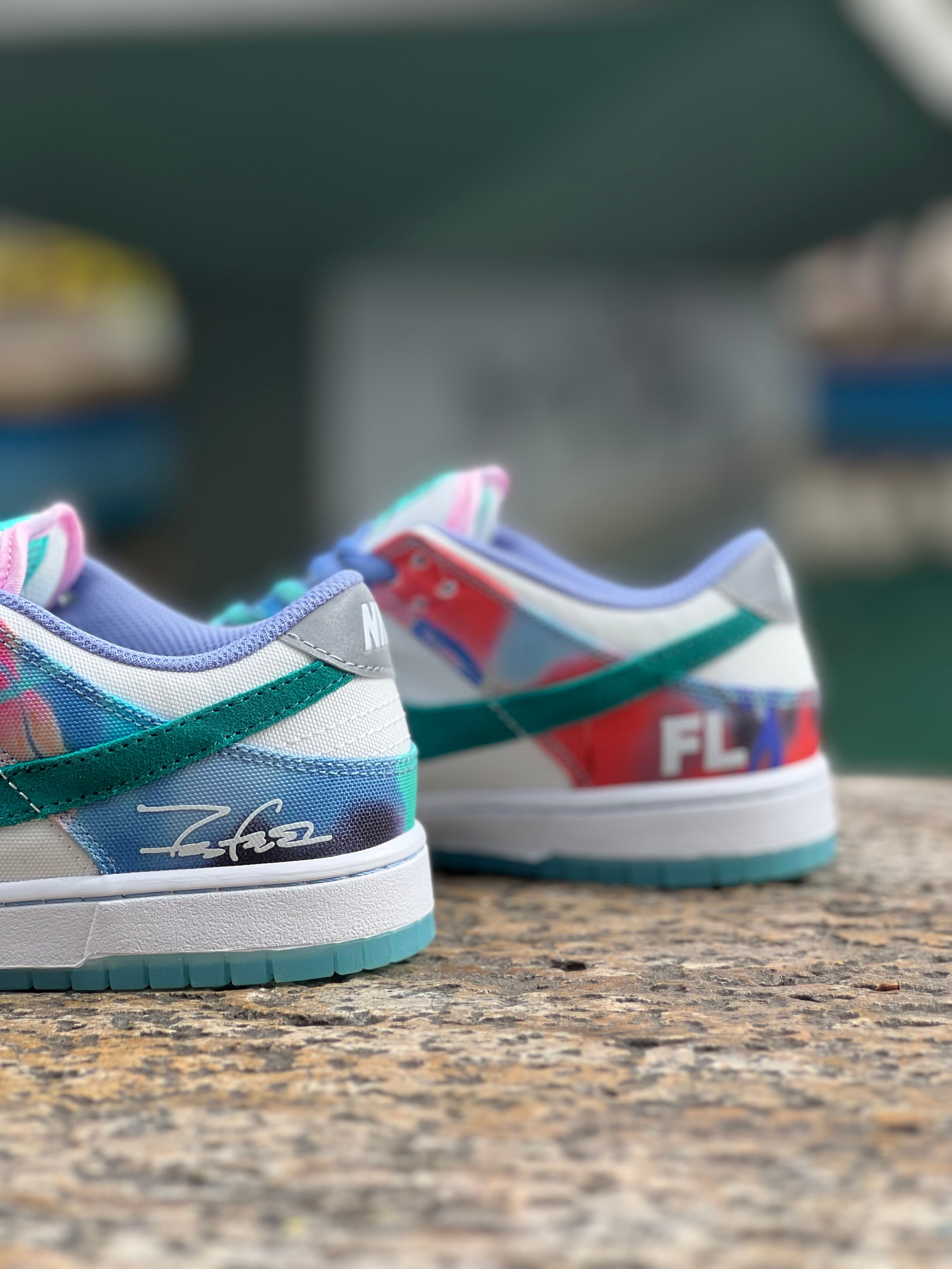 : Nike SB Dunk Low “Barcelona” (Edición especial Tie-Dye)