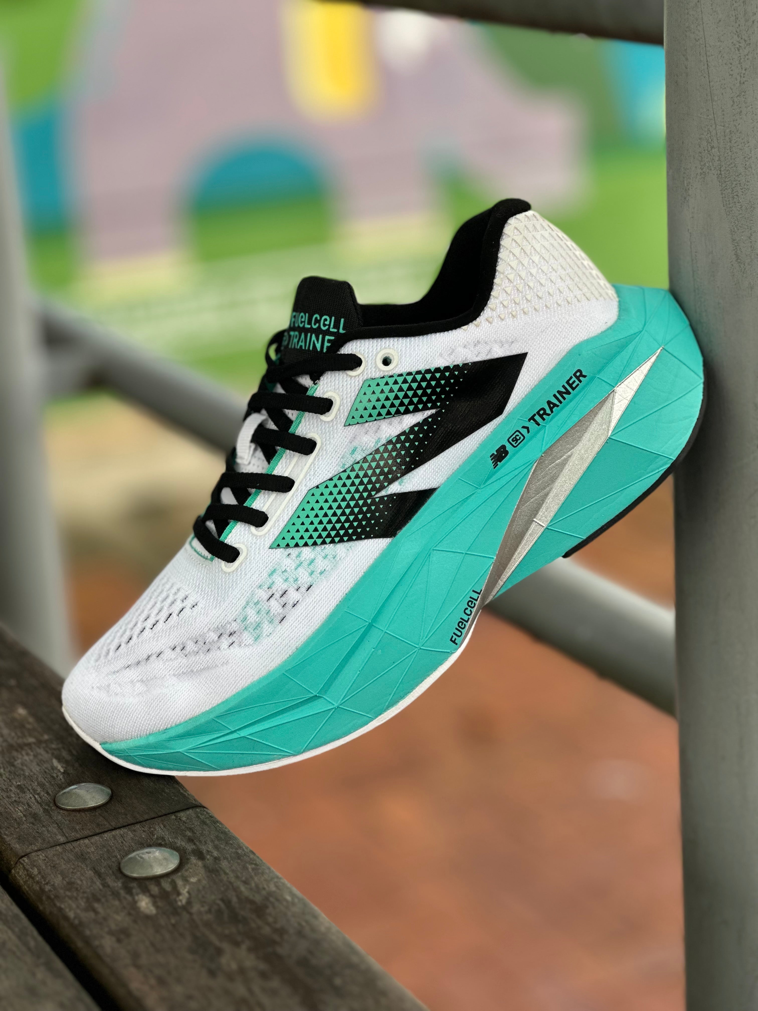 New Balance FuelCell SuperComp Trainer V3